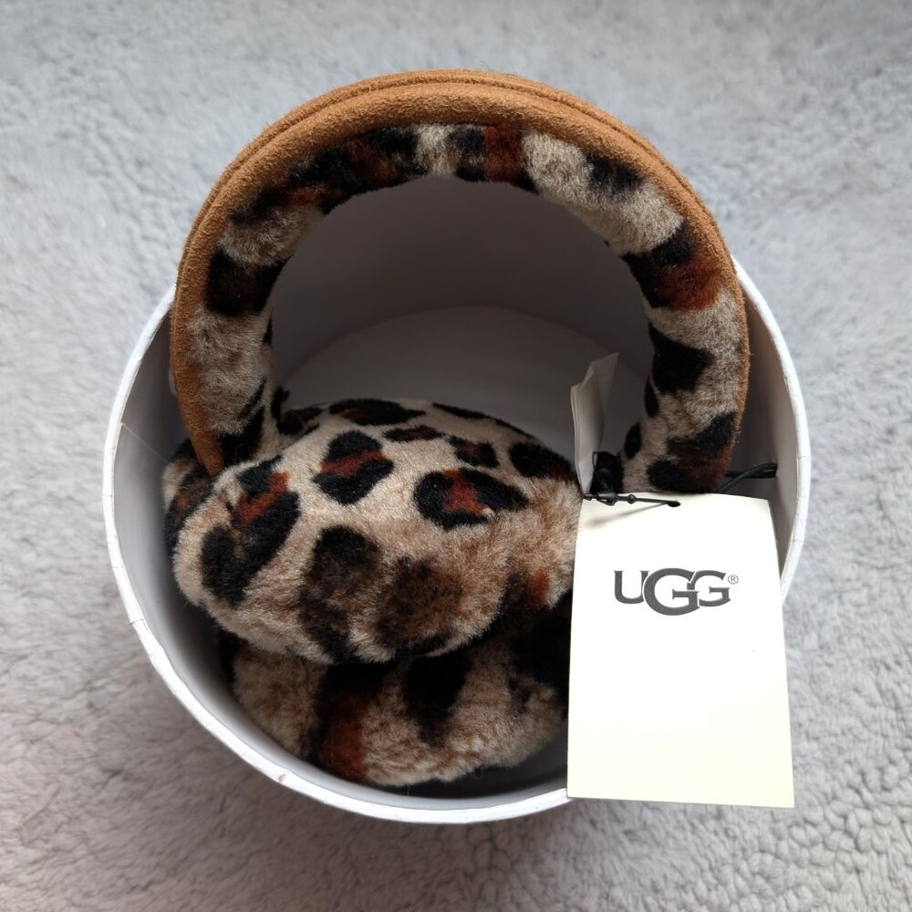 NWT UGG Shearling & Suede Earmuffs in Leopard - Picture 11 of 14